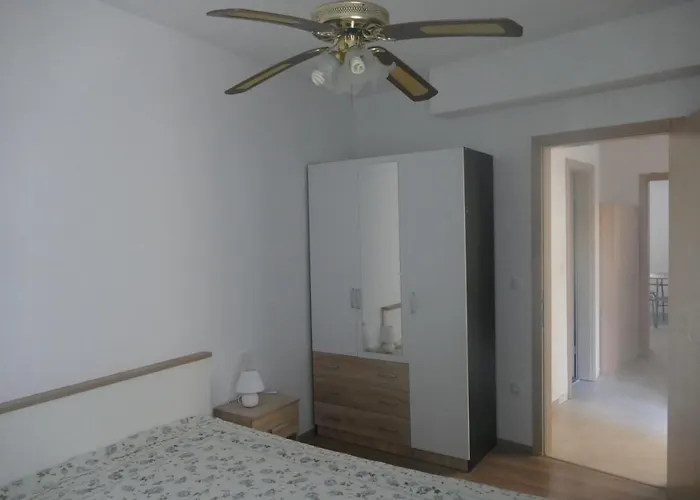 With A Parking Space - 14560 Apartmán