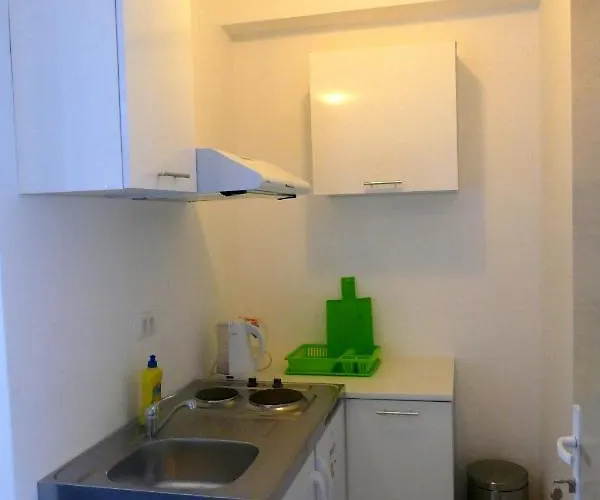 Apartmán With A Parking Space - 14560 Makarská